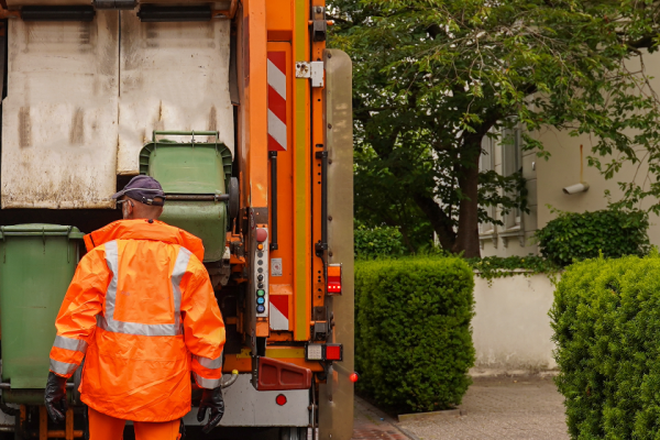 Herts bin strike averted with a last-minute pay deal