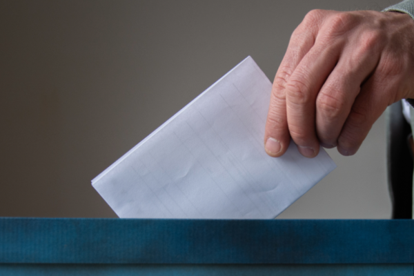 Brink's staff vote to strike over pay row
